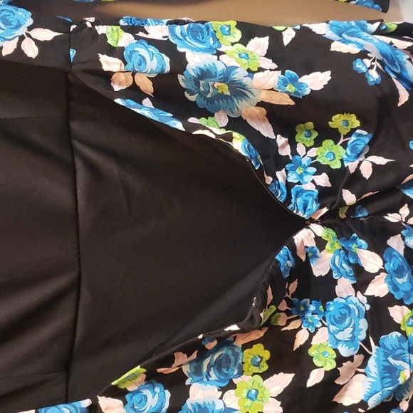 Zara NWT Backless Blue Floral Long Sleeve Dress, Medium - Picture 4 of 6